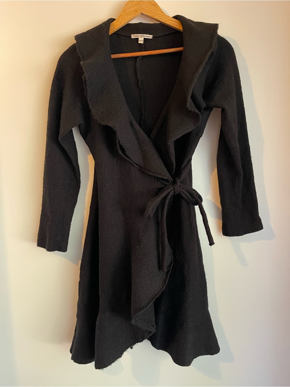 Dalia Collection Black 100% Boiled Wool Wrap Coat Jacket Ruffle Collar Tie